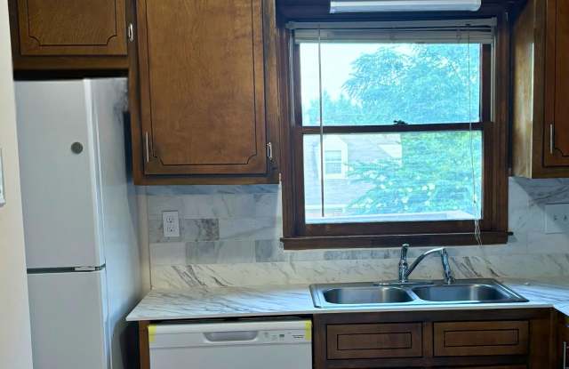 905 Park Place Northeast - 905 Park Place Northeast, Conyers, GA 30012