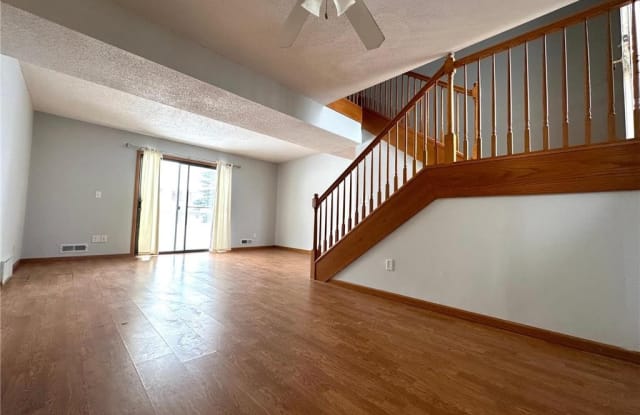 3288 Dodd Lane - 3288 Dodd Lane, Eagan, MN 55121