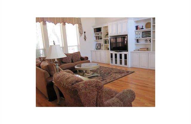 1612 Briar Drive Gallery 3