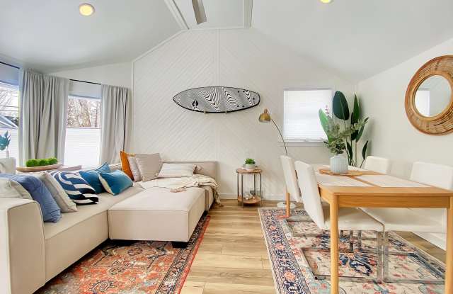 110 Curtis Place photos photos