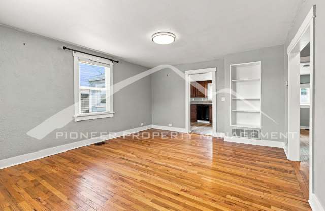 Lovely Single Family Home! Please see the disclosure below! Central AC and a Large Yard! Gallery 4