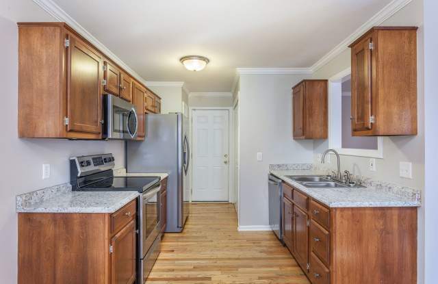 3 Bedroom Home in East Brainerd with a Fenced Backyard Gallery 4