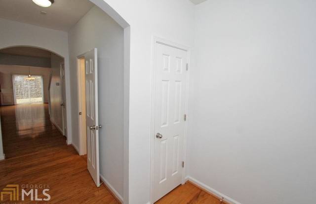 3157 Millington Pl Gallery 3