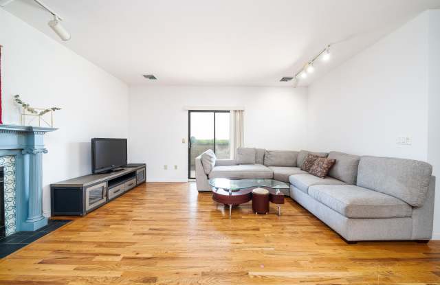 75 LIBERTY AVE photos photos