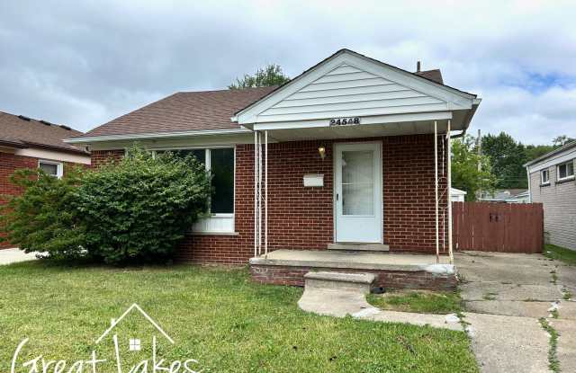 Stunning 3 Bedroom 1.5 Bathroom now available for rent photos photos