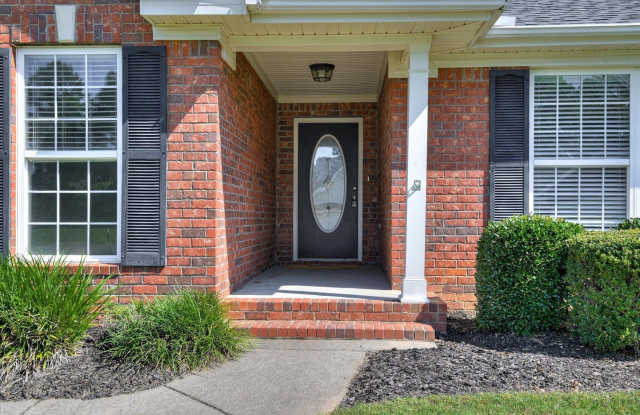 443 Surrey Park Drive SE Gallery 4