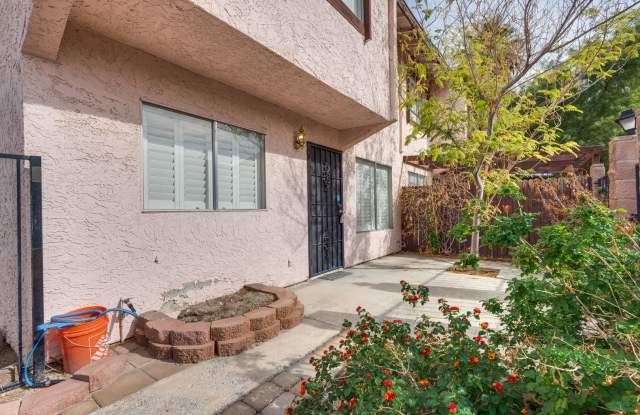 Charming Two-Story Townhome with Private Courtyard in Prime Las Vegas Location photos photos