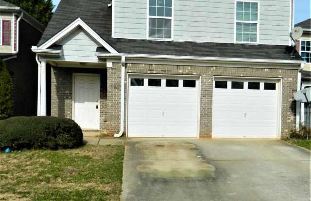 20 Chantilly photos photos