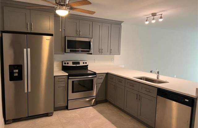 6064 Laurelwood Drive Gallery 3