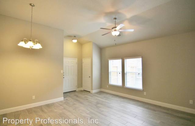 1257 Old FM 306 Gallery 2