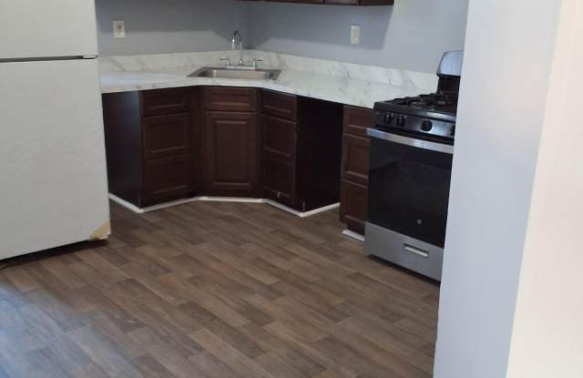 201 Winnikee Avenue - 3 photos photos