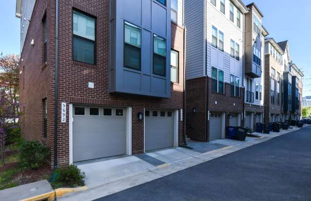 5692 STEPHANIE TESSA Way photos photos