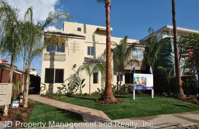 3959 Lamont St. - 3959 Lamont Street, San Diego, CA 92109