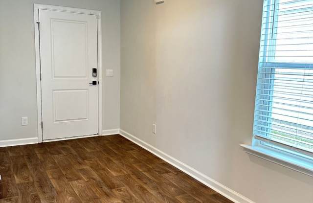 Gorgeous Ladson Home! Gallery 4
