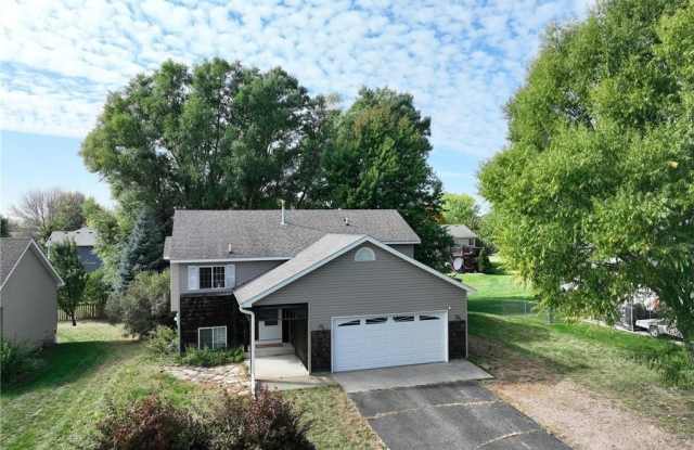 1332 Creekside Drive Gallery 1
