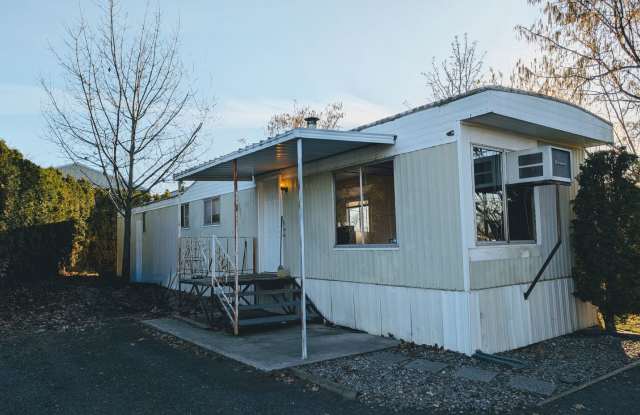1 Bedroom 1 Bath Trailer in the Orchards photos photos