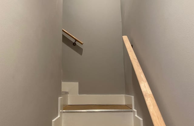 1316 Sargeant Street Gallery 2