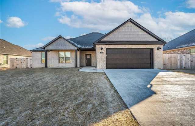Great Family Friendly Neighborhood - 511 Piper Lane, Centerton, AR 72719