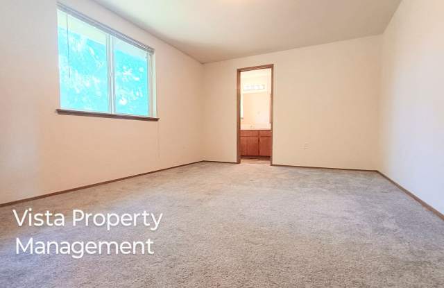 BIG 2 Bed / 2 Bath apartment, commute friendly Bonney Lake location! Gallery 3
