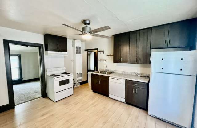 1809A S 14th St. Gallery 4