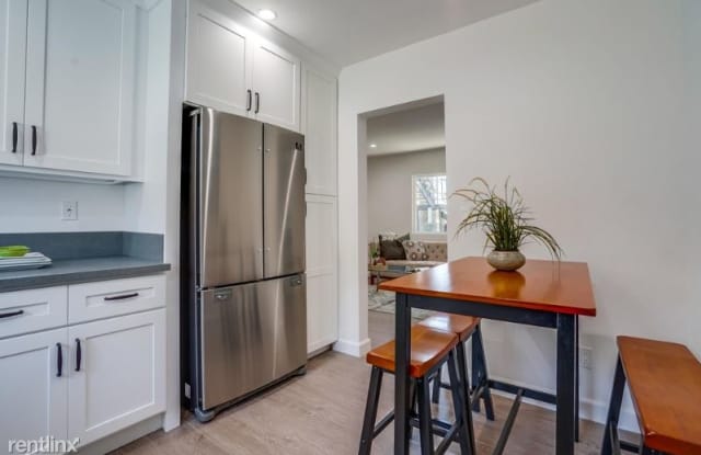1503 N Stanton 4 Gallery 2