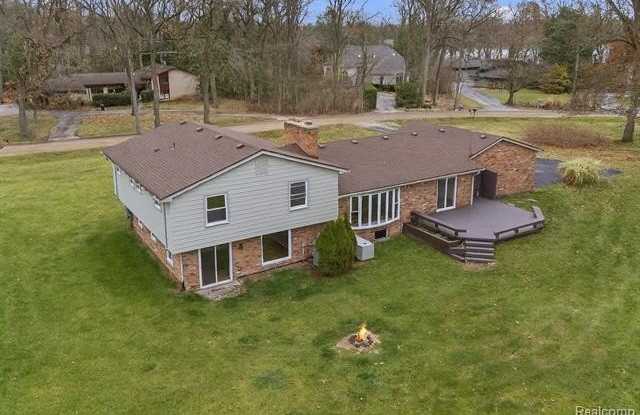5570 FORMAN Drive Gallery 2