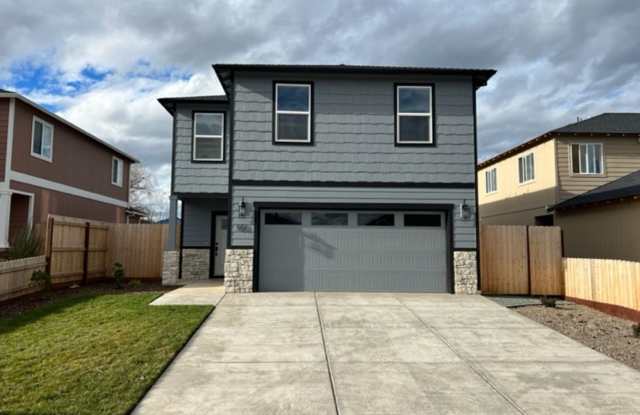 ALMOST NEW CONSTRUCTION/ 4 BEDROOM IN NEWER UPCOMING NEIGHBORHOOD photos photos