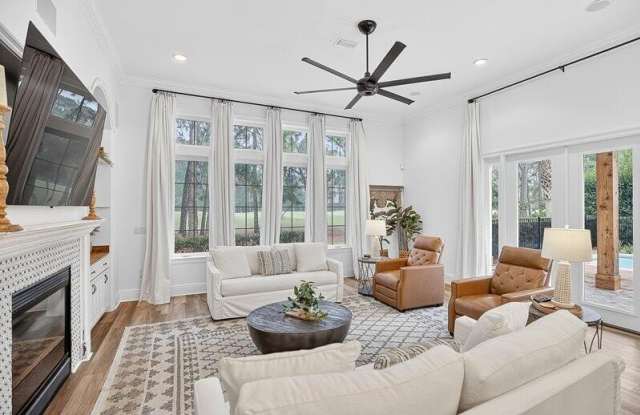 3161 Club Drive photos photos