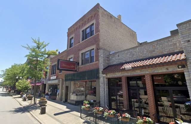 4754 N Lincoln Avenue photos photos
