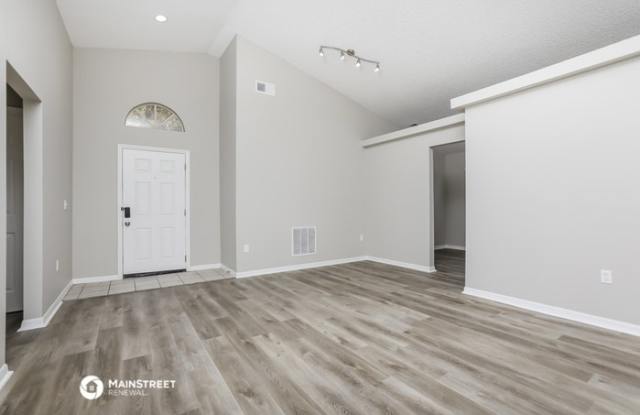 1350 Acorn Circle Gallery 4
