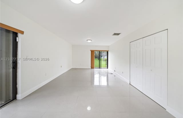 11000 SW 112th Ave Gallery 2