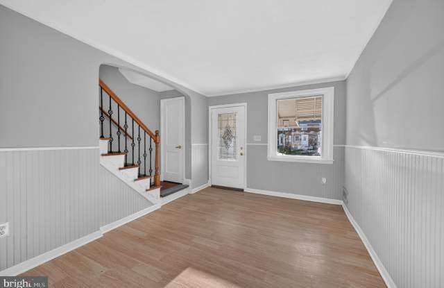 1438 BROENING Highway Gallery 1