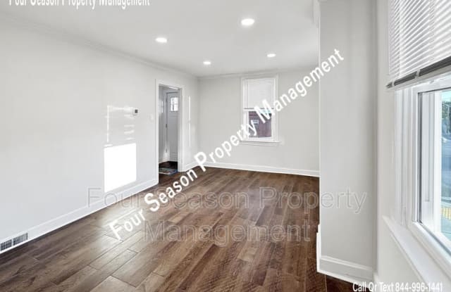 300 East Franklin Street photos photos