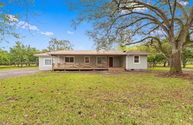 21825 SW 154th Ave photos photos