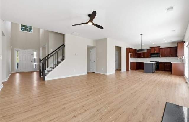 2725 Blackstock Drive Gallery 4