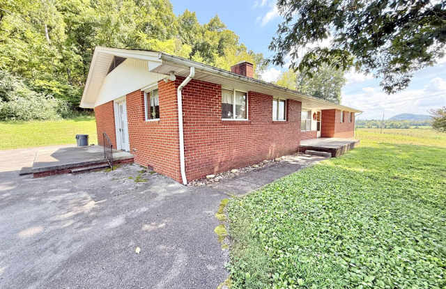 8635 Kodak Road; Knoxville TN  37914 photos photos