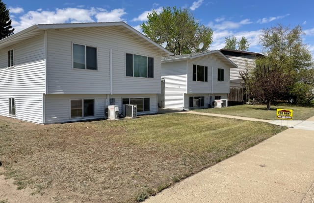 1909 7th Ave E Apt C - 1909 7th Avenue East, Williston, ND 58801