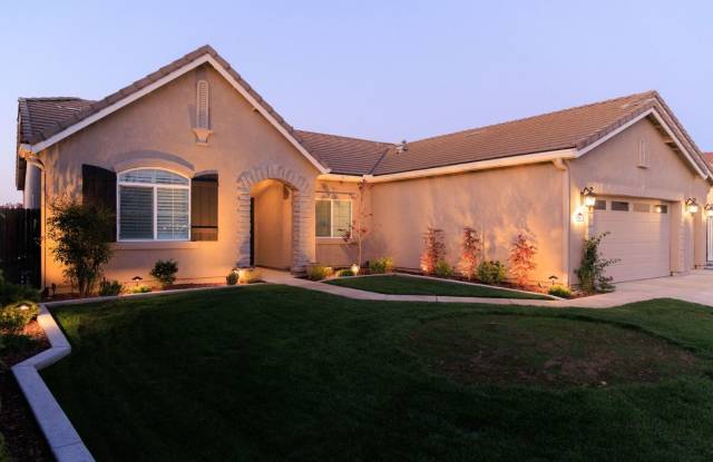 NW Visalia Home Coming Soon! photos photos