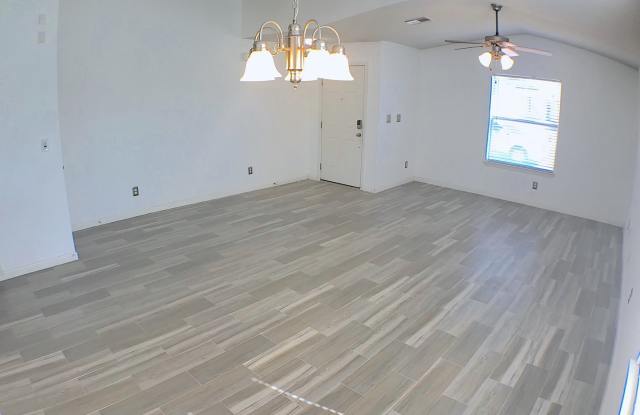 East El Paso 3bed/2bath Refrig A/C Gallery 4