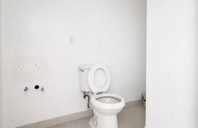 835 55th Street Gallery 4