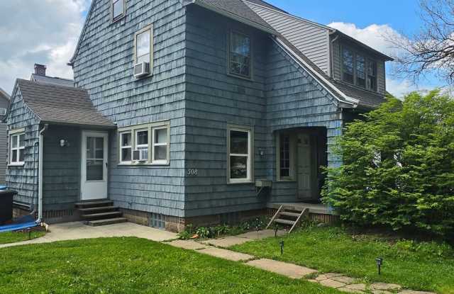 308 S Willow photos photos