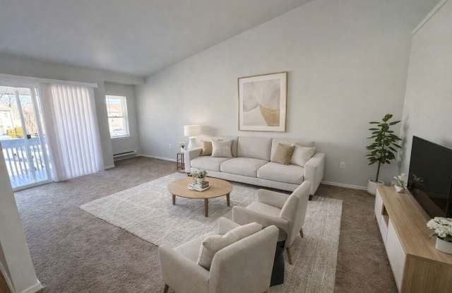 1332 South 10th Street, 4 photos photos