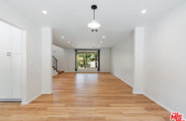 3062 Arrowhead Drive Gallery 3