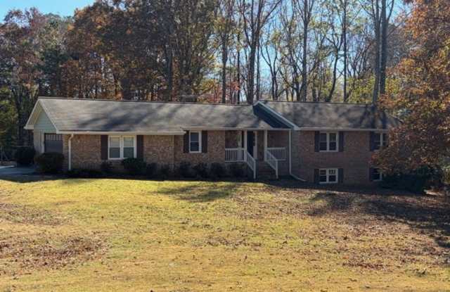 185 Redwood Circle, Fayetteville, GA 30214 – 3 BD - 2 BTH. Available NOW! photos photos