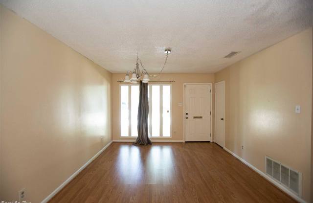 611 Choctaw Circle Gallery 2