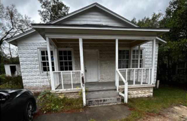 1104 N Franklin Street photos photos