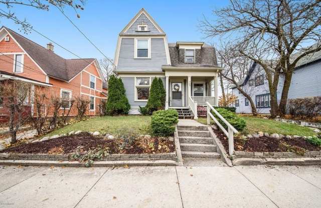 Large-updated home! photos photos