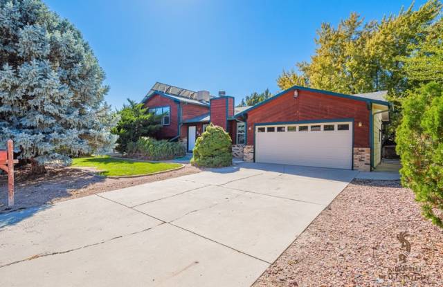 587 Starlight Drive - 587 Starlight Drive, Fruitvale, CO 81504