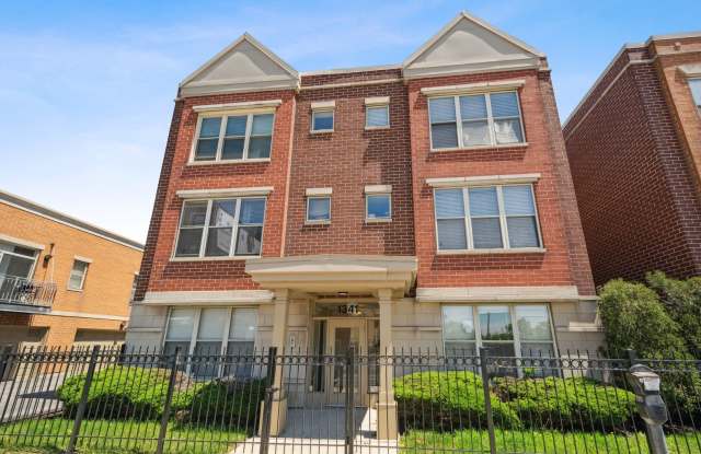 1341 N Halsted Street photos photos