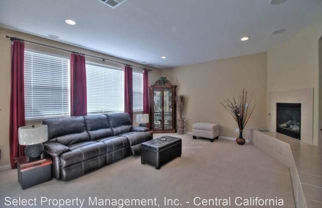 20859 Black Oak Dr Gallery 4